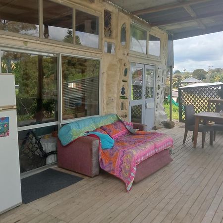 The Mud House Hotel Raglan Exterior photo